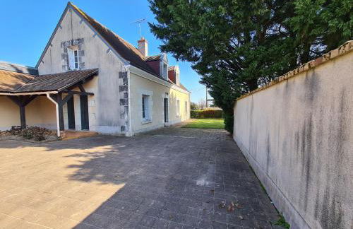 Maison de Charme avec Piscine Chauffée et Tennis à Proximité du Zoo de Beauval - FR-1-591-26 - Foto 1