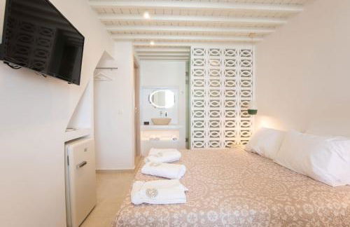 Mylos Suites - Photo 5