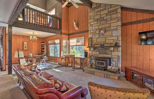 Near Skiing Lakefront Gem with Kayaks in Long Pond - Foto 1