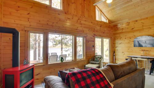 Dock and Fire Pit Lakefront Cabin in Deer River! - Foto 2