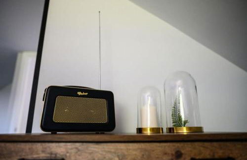 The Coach House at Wenvoe Manor, Cardiff - Photo 16