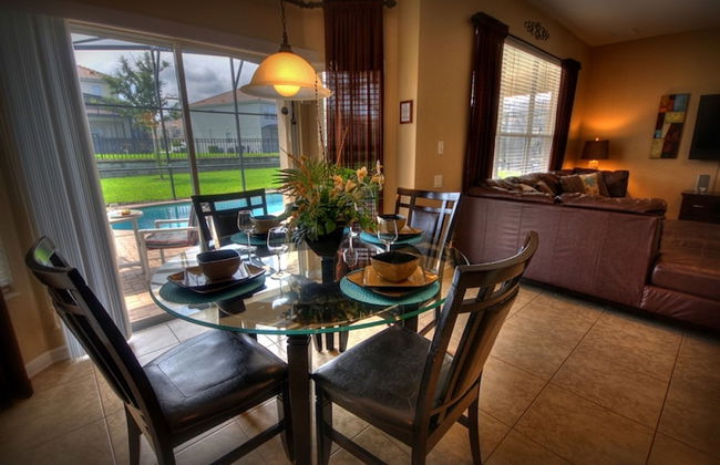 6BR 4BA Home in Windsor Hills by CV-2579 - Foto 10