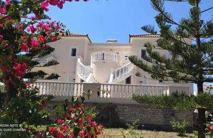 Villa Vourda - Photo 1