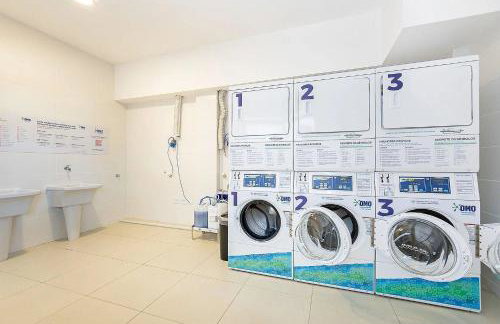 Prédio novo próximo ao parque Barigui com coworking e lavanderia - Foto 8