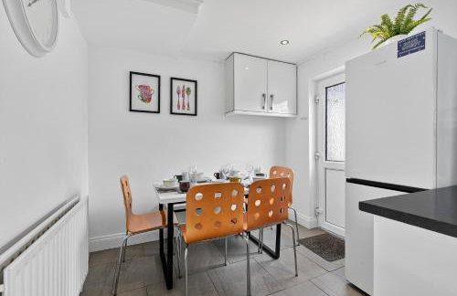 Hillsborough Home from Home, Garden and 2x Parking by StayByNumbers - Foto 18