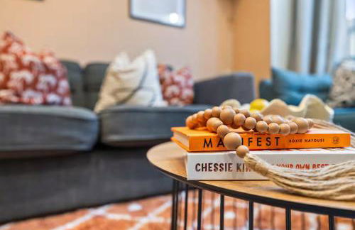 Aylesbury House 3 En-suite Bedrooms Parking Pets - Photo 12