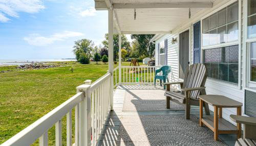 Lake View Dog-Friendly Home with Yard and Fire Pit! - Foto 2