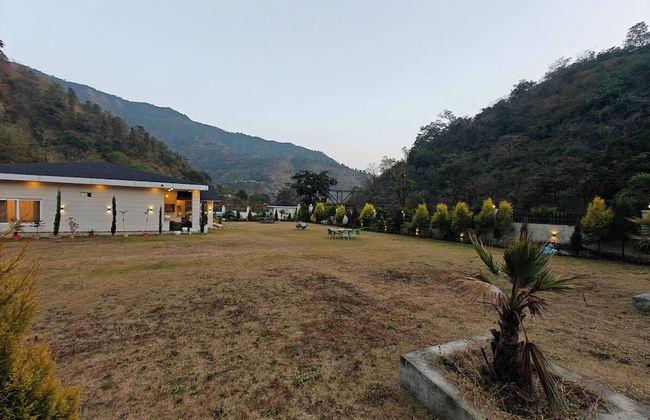 The Paradise - Luxury 3BR Villa Near the Airport in Dehradun - Foto 72