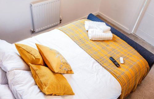 Beautifully Fab 3 bedroom 4 beds New home 8 guests Stretford Trafford - Foto 21