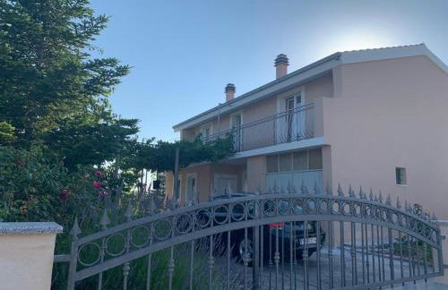 Apartments with parking space Katuni, Zagora - 18344 - Foto 1