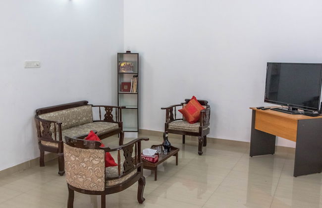 Luxury Apartment in Indiranagar - Photo 9