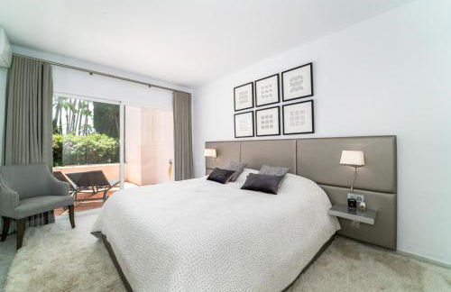 BRIGHT NEW APARTMENT IN PUENTE ROMANO - Foto 5