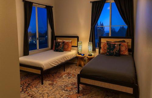 Peaceful Las Vegas Pool Oasis, Pool Table, Hammock - Foto 24