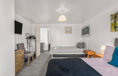 Badger Haven, Apartment 2 - Photo 4