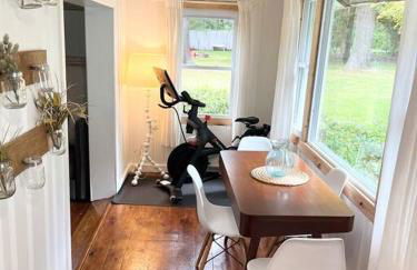 Catskills Quaint Cottage with Peloton Minutes from Hiking - Foto 15