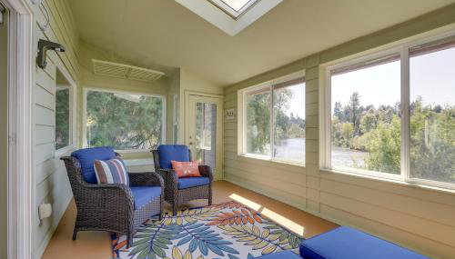 On McKenzie River! Home with Scenic Sunroom - Foto 3