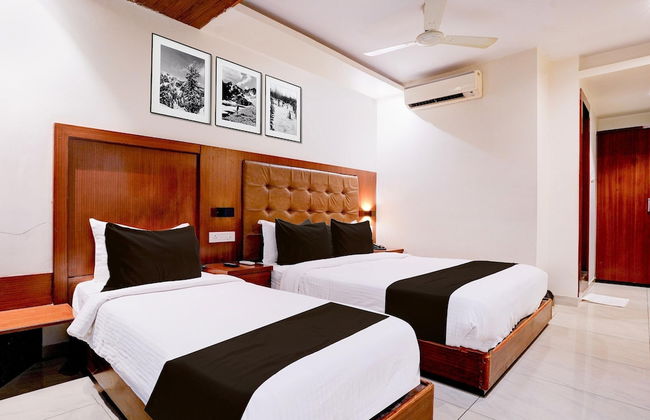 Luxurious Stays at Times Square Le Western Mumbai - Foto 22