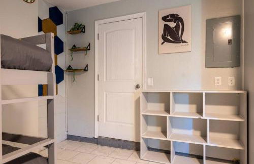 Cruise Haven with Pool, 15 Min to Port Canav & Beach - Foto 54