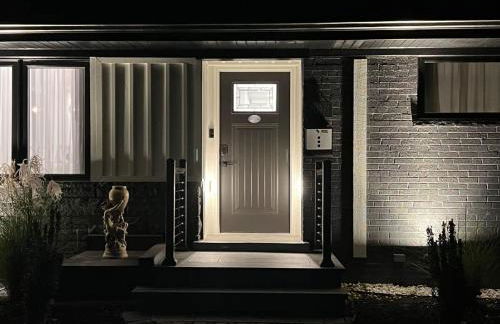 Casa 22 Luxury & Modern 3BD 2BA Home in Skokie - Photo 10