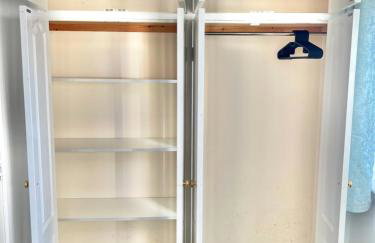 Big 6 Beds Home, Free Private Parking, TV, Garden - Foto 19