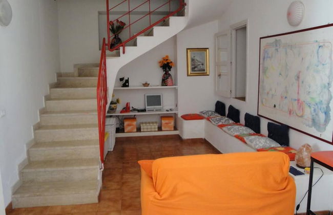 The Sisters House -100 Meters From the sea - Foto 8