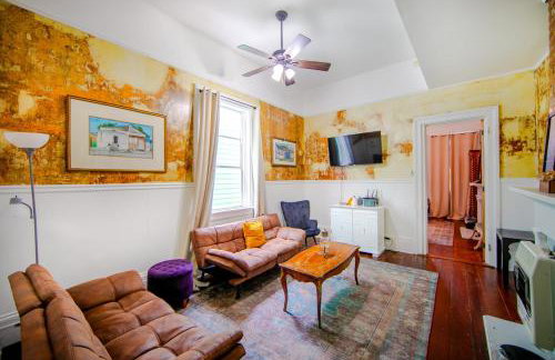 Ursulines Historic Creole Cottage (D) Steps to Qtr - Foto 2