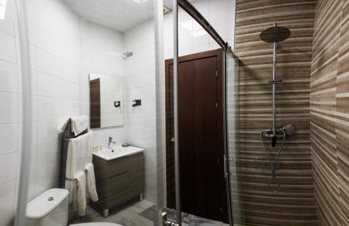 Apartamentos Reyes Católicos by Medina Living - Foto 130