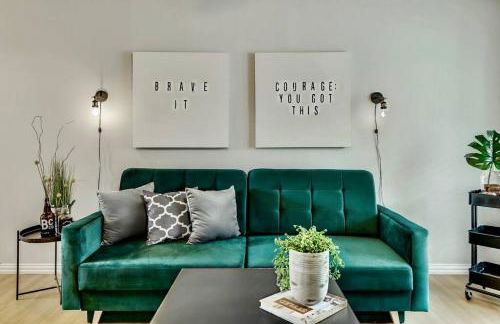 Global Cup The Art Deco and Arboretum Tickets Included - Foto 20