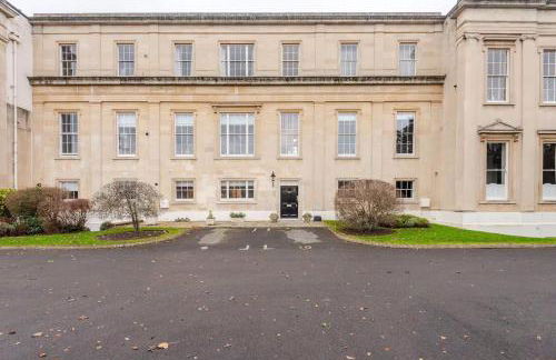 Nordic Regency Apartment - Photo 29