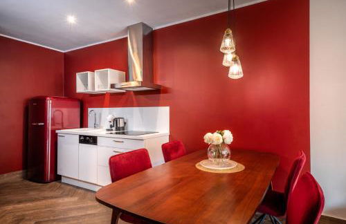 goldfinger + suites - Photo 62