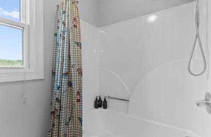 Sleeps 22, Lakefront w/ Private Dock & Pool, 2 Houses Lake Living by Avantstay - Foto 158