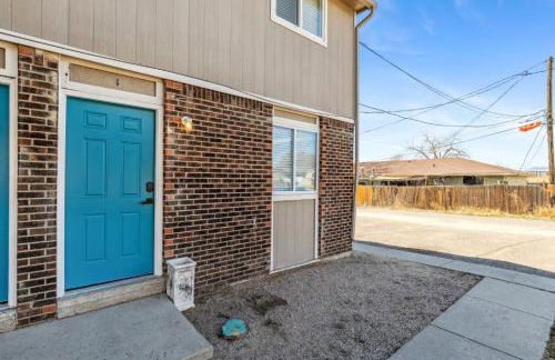 All New! Convenient Location! Sleeps 6 - Foto 39