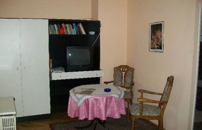 Toldi Apartman - Foto 16
