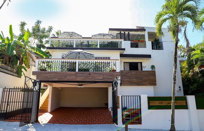 Pr Pvt Rm 5 Qn Bed Gated Comm Easy Parking - Photo 1