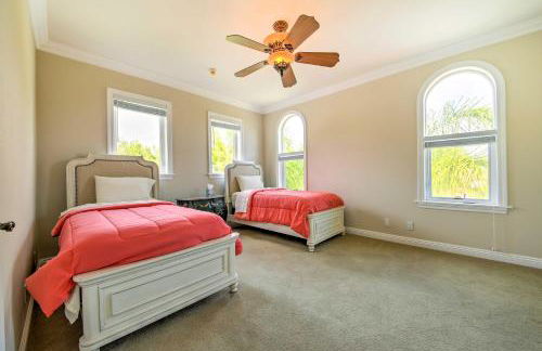 Luxe Wine Country Estate with Orchard-Facing Balcony - Foto 18