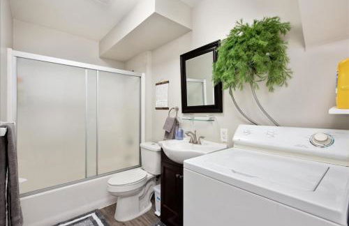 Modern Chic Retreat Near Mtns & Red Rocks Wifi - Foto 23