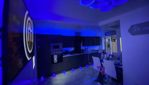 NEW…THE HOTTUB HOUSE BLACKPOOL PLEASURE BEACH - Foto 2