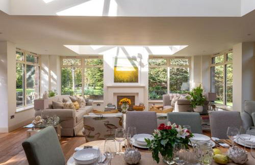 The Old Millhouse - Luxury Retreat with Sauna, Cold Plunge, Yoga & Swim SPA - Photo 31