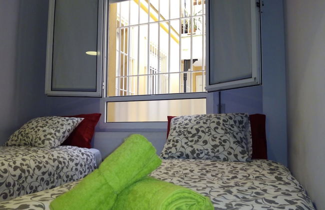 Azahar Apartamentos Medina Center - Photo 2