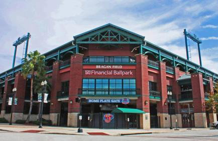 Historic 4BR Home centrally located in Riverside. - Foto 17