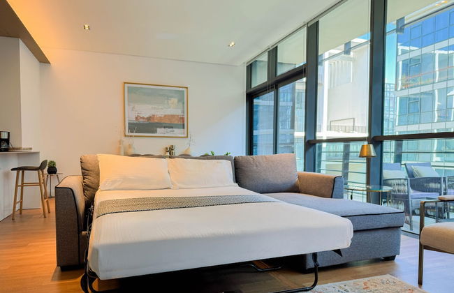 Aya - Sophisticated 1BR Apartment in CityWalk with Views - Photo 26