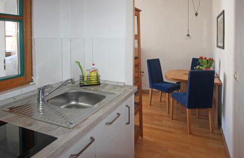 App. Deck 5, idyll. Innenhof - Foto 9