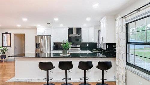 Poolside Paradise with Basketball Court - Foto 4, stove