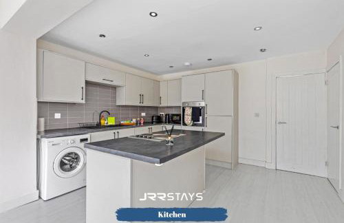 Tipton 3 Bedroom House Garden Sleeps 7 - JRR Stays - Foto 12