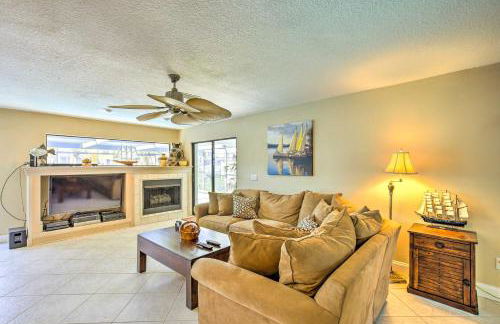 Solar-Heated Pool! Tropical Apollo Beach Hideaway - Foto 5