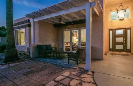 Spectacular Hilltop Home W/resort Like Backyard! - Foto 112