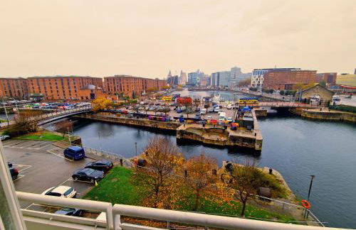 5 star Luxury Apartment in City Centre with views - Foto 26