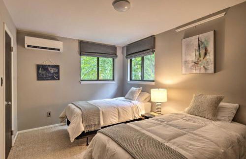 Unique Southampton Getaway with Rooftop Deck! - Foto 30