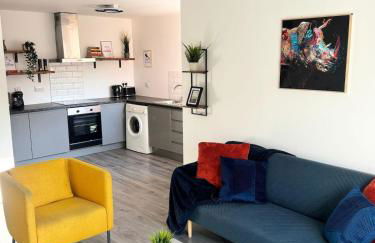 Stylish & Modern 1 Bed Aprt nr Sandwell & close to M5 & M6 links - Foto 1