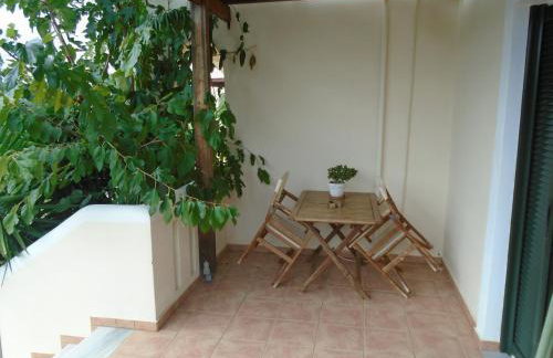 Tompras Village - Photo 20